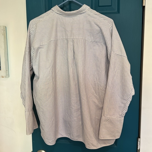 Everlane “The Japanese Boxy Striped Oxford” - 8 - Picture 4 of 4
